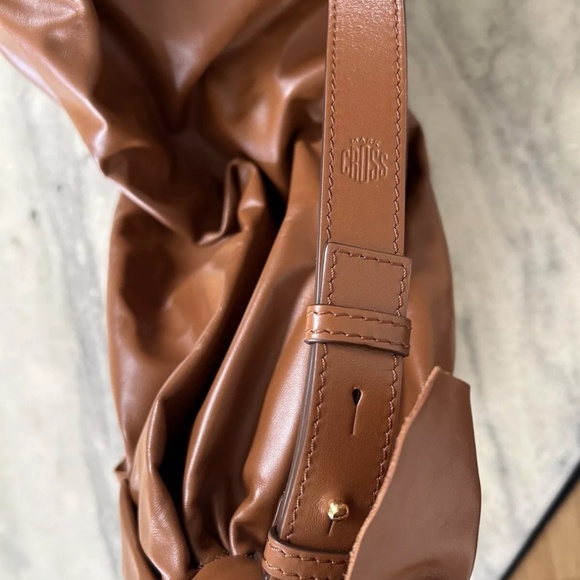 Mark Cross Scarf Hobo Bag Smooth Leather Acorn Brown NWT Made in Italy - Picture 5 of 7